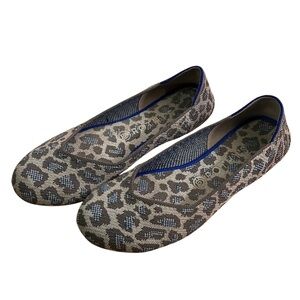 Rothy's Women's size 9.5 The Flat Rounded Toe Gray and Blue Cheetah Print Flats‎
